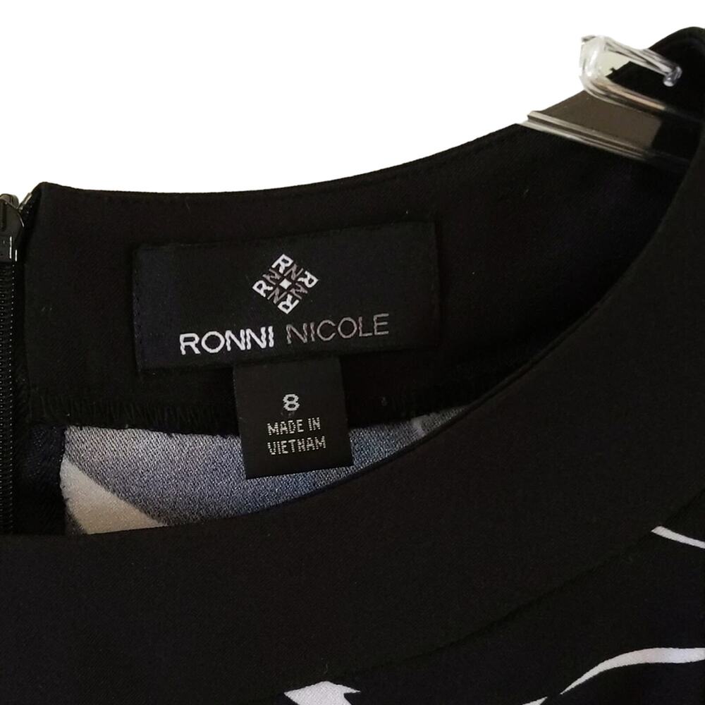 EUC Ronni Nicole Sheath Dress - Picture 3 of 6
